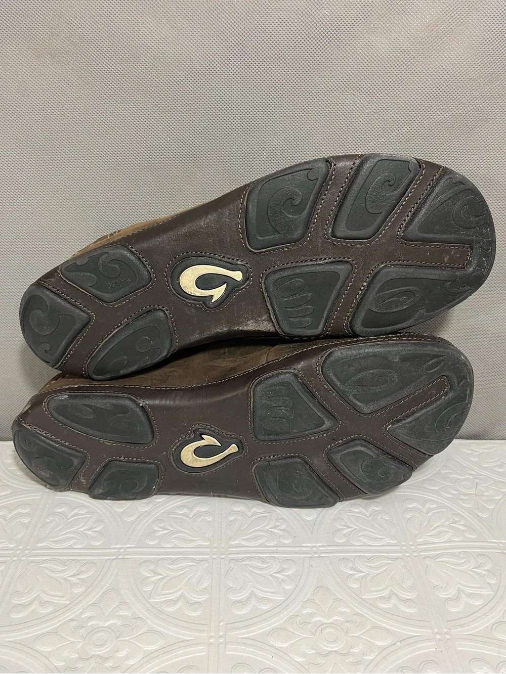 OluKai Moloa Men's Leather Slip-On Loafers Dark Wood Java Brown Size 14